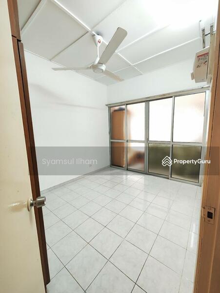 For Sale - 20x80 , Extended unit at taman mawar taman kinrara puchong
